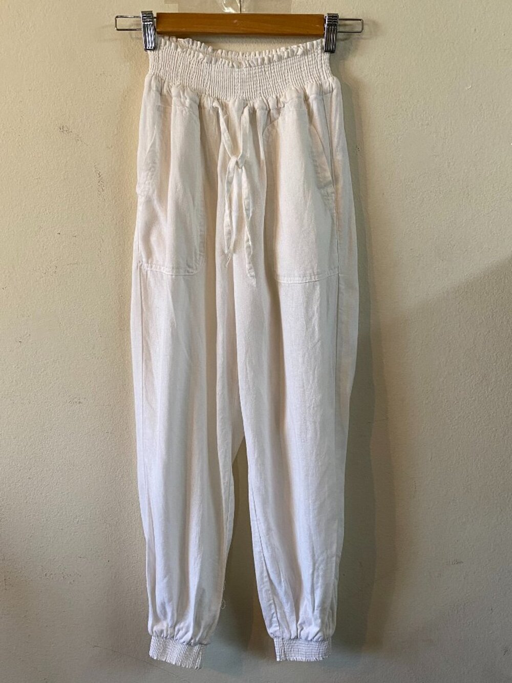 LOVE TREE SMALL WHITE LINEN-BLEND SMOCKED-WAIST HAREM-STYLE JOGGERS